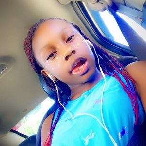 Meet your Posher, Renya